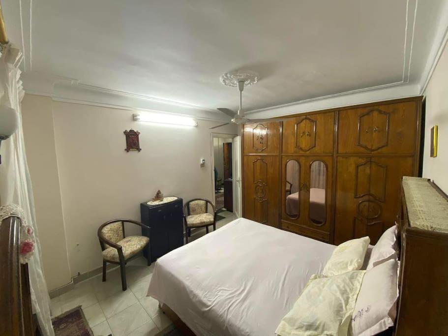 In The Center Apartment *